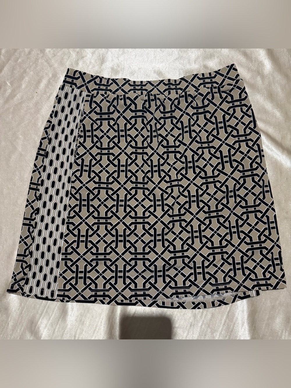 Susan Graver Printed Liquid Knit Pull-On Skort XS a353088